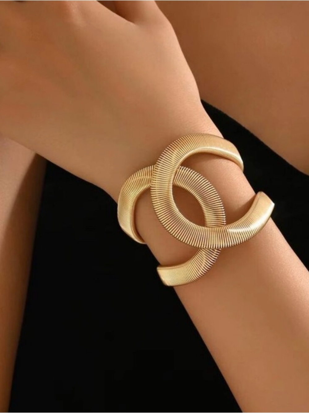Elegant Interlocking Gold Cuff Bracelet - Women Jewelry